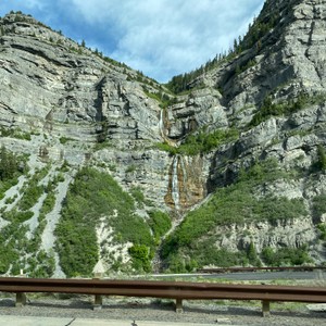 a bridge going over a cliff